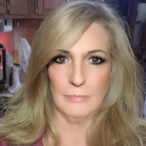 Meet your Posher, Joanna